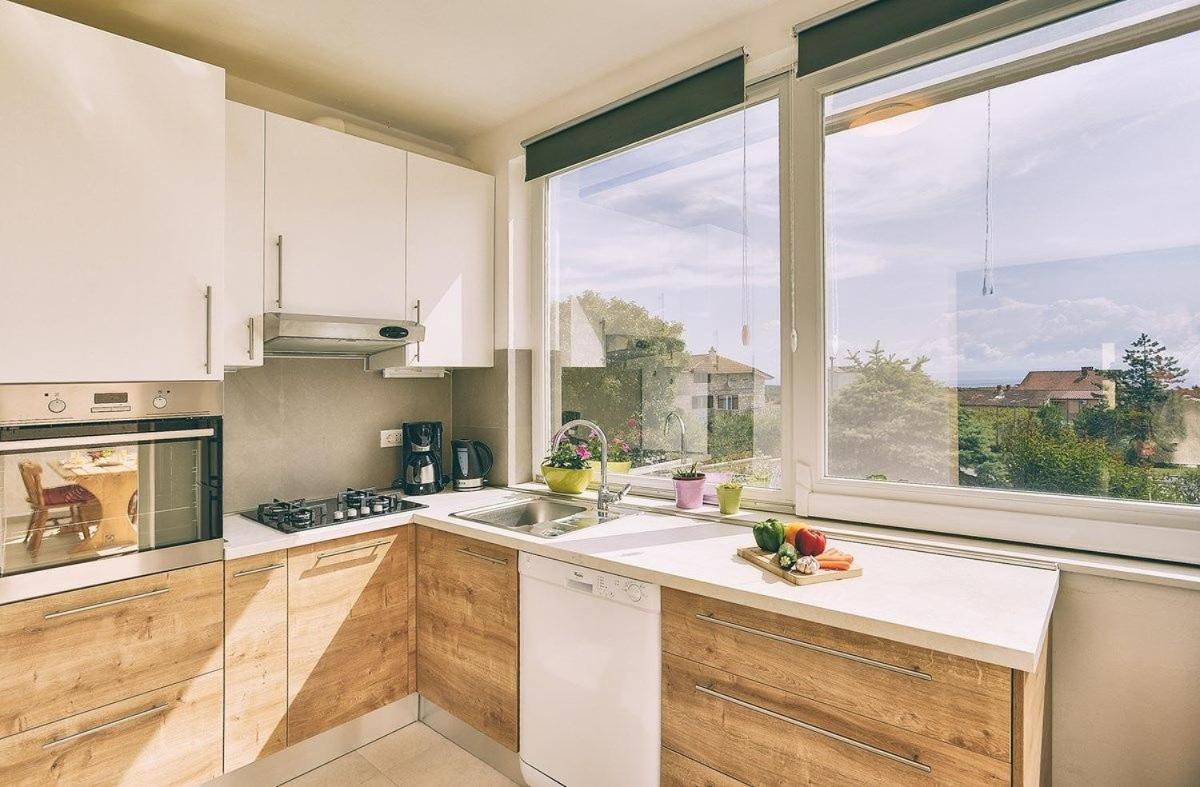 Apartment Lidija Ližnjan Buitenkant foto
